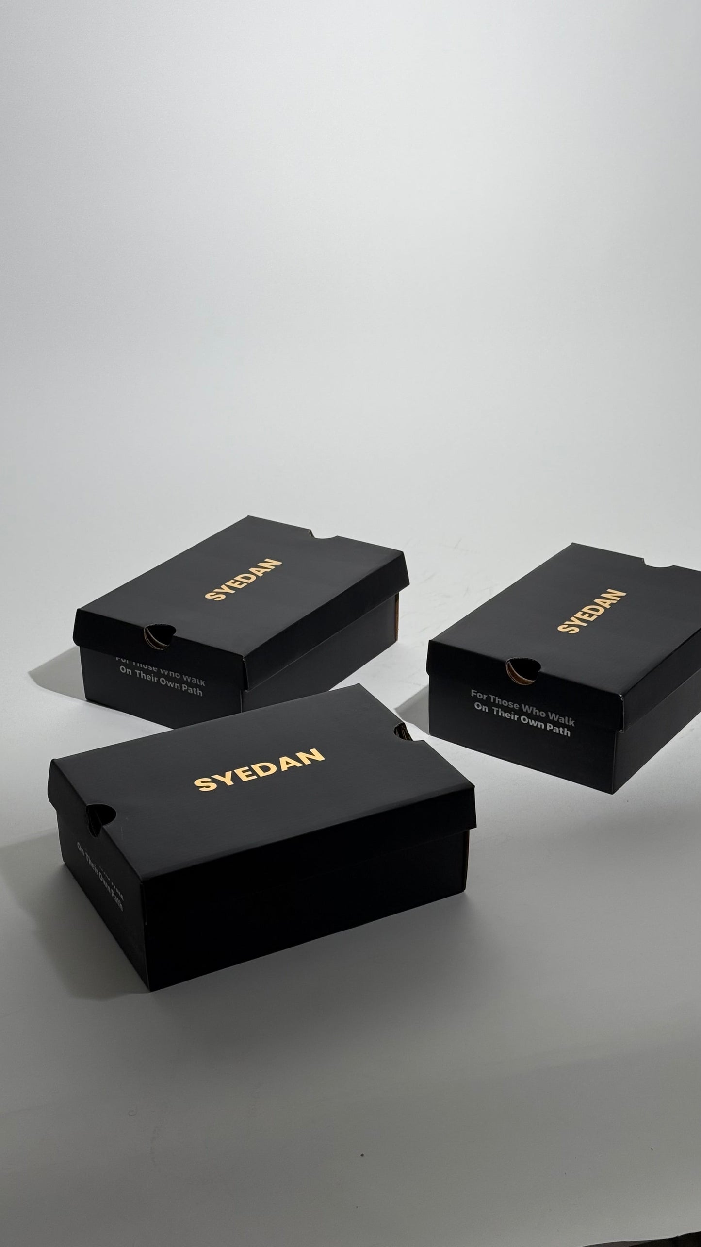 SYEDAN AURA BLACK CAT