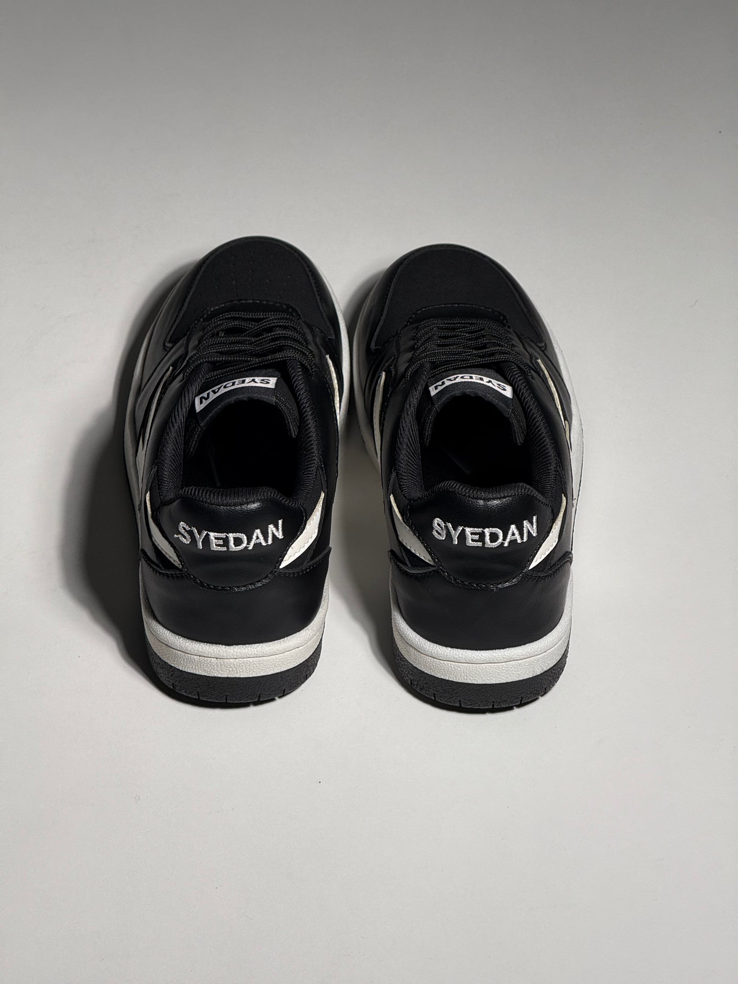 SYEDAN AURA BLACK CAT